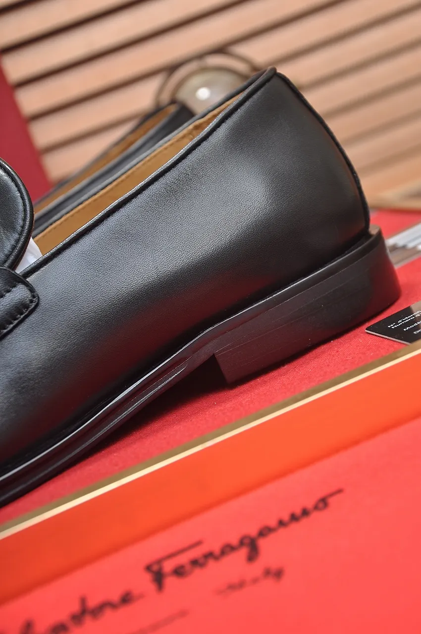 Men's shoes 💰620💶 [Ferragamo/Ferragamo] The latest model in the counter. Original imported open-sided high-quality cowhide hand-woven + imported 🐂 cowhide + original luxury metal buckle + original combination outsole. Comparative and stress-free 38--45 (45 custom-made)